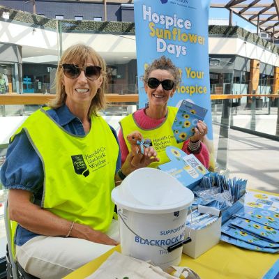 Generosity Shines on Sunflowerdays
